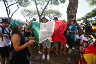 Jovens de centenas de países participaram do Jubileu da Juventude em Roma