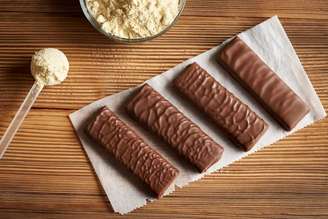 As barrinhas de proteína são uma alternativa saudável e prática de lanche