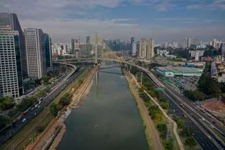 Sabesp admite que bombas em operação na Estação Elevatória de Pinheiros estavam com a vida útil vencida há cinco anos.