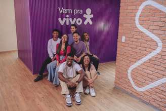 Integrantes do Programa Jovem Aprendiz, da Vivo