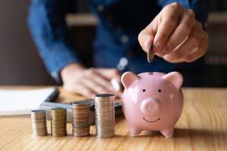 Manter o essencial com equilíbrio e propósito é a chave para economizar e fazer o dinheiro render