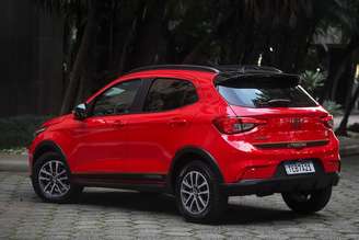 Fiat Argo vai de R$ 93.980 a R$ 108.980 na Trekking AT