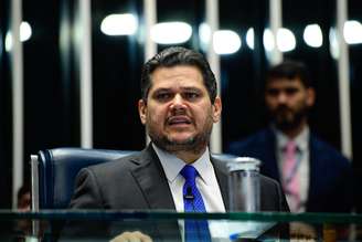 Davi Alcolumbre (União-AP), presidente do Senado, em sessão plenária nesta quinta-feira, 7