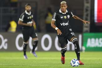 Danilo durante a vitória do Botafogo sobre o Bragantino 