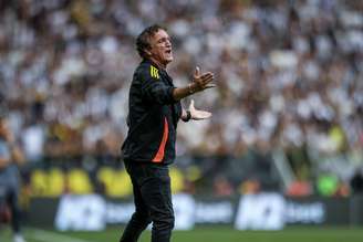 Cuca comanda o Atlético-MG. 