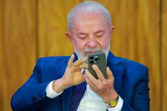 Convite de Lula para Trump participar da COP-30 ocorre em meio à crise dos altos preços de hospedagem em Belém.