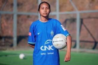 Maria Lohanna Silva da Costa, 17 anos, é de Abaetetuba (PA). Chuta com a esquerda, joga na lateral e está confiante para o mundial da Noruega.