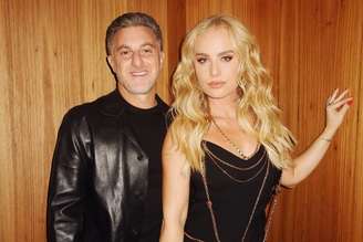 Angélica e Huck mostraram looks nas redes sociais para festa de Bruna Marquezine