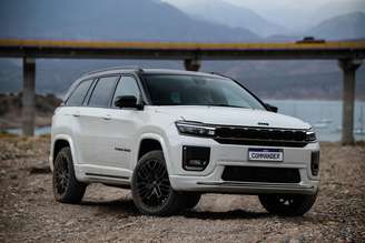 Novo Jeep Commander Blackhawk 2026