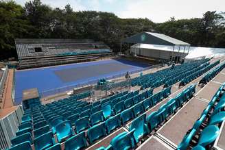 Montagem da quadra do SP Open no Parque Villa-Lobos