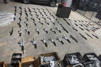 PF e PM descobrem fábrica clandestina de armas de fogo em Campinas (SP)