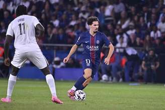 Vitinha em ação contra o Angers –