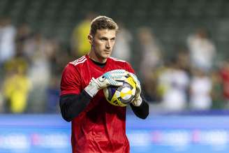 Bento falhou no segundo gol do Ahli no jogo