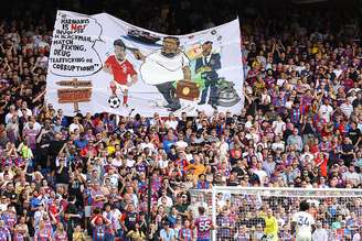 Protesto de torcedores do Crystal Palace