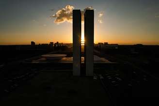 Congresso nunca deixou um pedido de licença prévia prosperar.