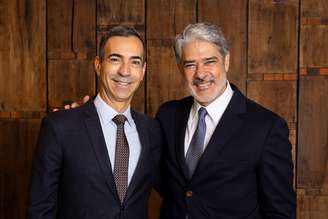 William Bonner deixa bancada do 'Jornal Nacional' e passa bastão para César Tralli