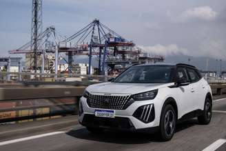 Peugeot 2008 GT Hybrid 2026