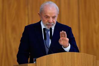 O presidente Lula voltou a criticar o ex-presidente Jair Bolsonaro