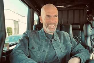 Zidane deve assumir a seleção francesa após a Copa do Mundo.