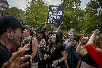 Várias cidades tiveram embates entre policiais e manifestantes