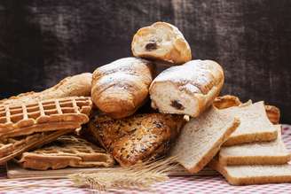 Saiba o que acontece quando você corta alimentos preparados com farinha branca