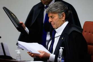 O ministro Luiz Fux causou desconforto nos demais ministros da Primeira Turma ao exigir silêncio em seu voto que divergiu quase integralmente dos demais.