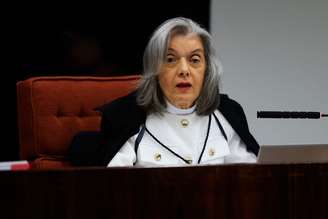 A ministra Carmen Lúcia rebateu argumentos do voto de Luiz Fux