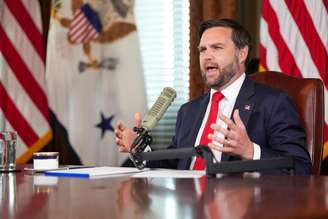 Rubio diz que EUA começam a negar visto para quem comemorar assassinatos online