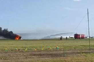Dois carros voadores colidiram durante um ensaio para o Changchun Air Show, na China
