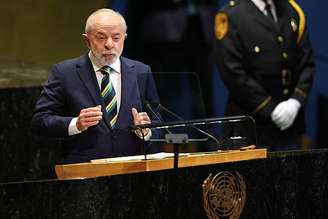 O presidente do Brasil, Luiz Inácio Lula da Silva, discursa durante o Debate Geral da Assembleia Geral das Nações Unidas na sede da ONU em Nova York, em 23 de setembro de 2025.