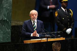 O presidente do Brasil, Luiz Inácio Lula da Silva, discursa durante o Debate Geral da Assembleia Geral das Nações Unidas na sede da ONU em Nova York, em 23 de setembro de 2025.