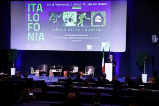 Tajani discursou sobre a importância da expansão da língua italiana no mundo