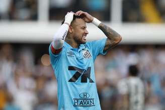 Neymar jogou apenas um clássico desde o retorno ao Santos