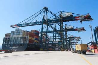 Presidente da Abimaq avalia que Brasil e EUA podem avançar no ano que vem para um acordo comercial mais amplo, abrindo a oportunidade para que as relações comerciais saiam do tarifaço melhor do que entraram