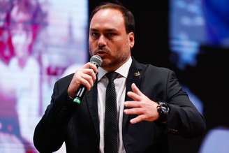 O vereador Carlos Bolsonaro cobrou apoio de lideranças do campo da direita