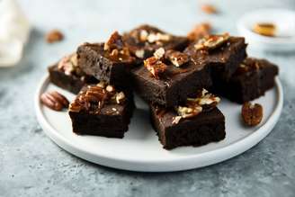 Brownie fit de cacau com nozes