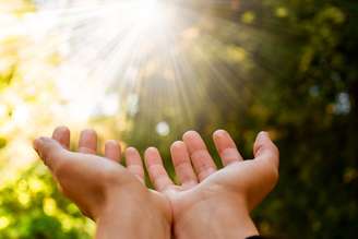 Os decretos proféticos ajudam a atrair dinheiro e prosperidade