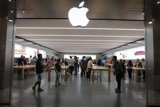 Economia em componentes-chave pode reduzir preço do primeiro iPhone dobrável e ampliar mercado da Apple