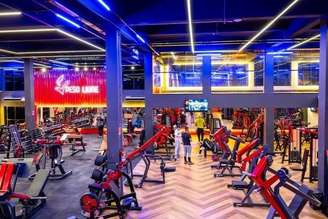  Cristiano Silva Honorato, que tinha 44 anos, passou mal depois de fazer exercício na academia