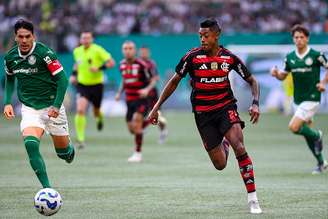 Flamengo venceu o Palmeiras no primeiro turno