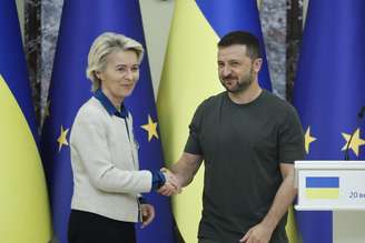 Von der Leyen durante visita a Kiev