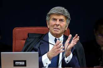Ministro Luiz Fux durante o julgamento da Ação Penal 2694, referente ao Núcleo 4 da trama golpista, nesta terça-feira, 21