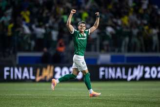 Sosa comemora gol do Palmeiras contra a LDU