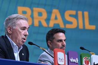 Carlo Ancelotti e Rodrigo Caetano em convocação da Seleção