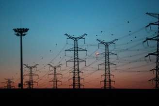 Torres de transmissão de energia em Pequim
