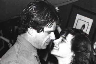 Raul Gazolla e Daniella Perez posam juntos em inauguração de boate no Rio