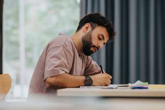 A memória tem um papel essencial na aprendizagem e na realização de exames