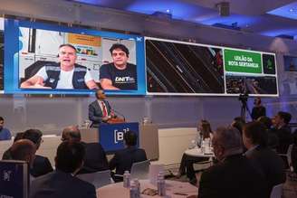 O ministro dos Transportes, Renan Filho, participou de forma remota do leilão na B3