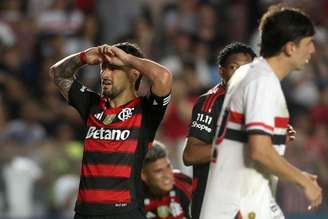 Flamengo empatou contra o São Paulo