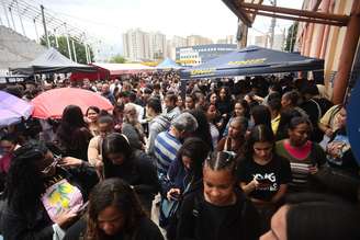 Movimentação de candidatos para o primeiro dia do Exame Nacional do Ensino Médio (Enem) 2025, na Universidade Paulista (Unip) no bairro da Barra Funda, zona oeste de São Paulo.